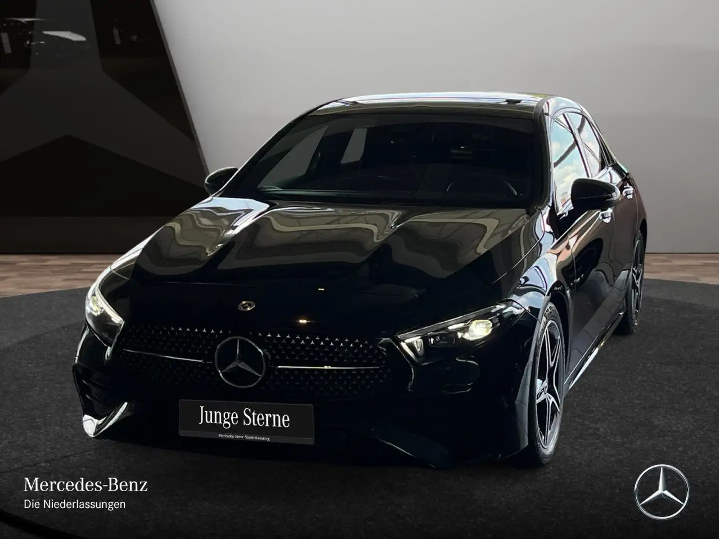 Mercedes-Benz A 200 AMG+NIGHT+MULTIBEAM+KAMERA+KEYLESS+7G Schwarz - 2