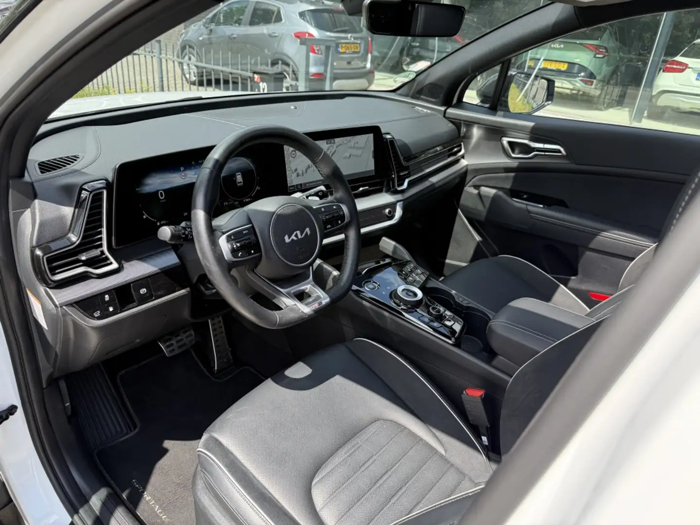 Kia Sportage 1.6 T-GDi Plug-in Hybrid 265PK GT-PlusLine | 1ste Wit - 2