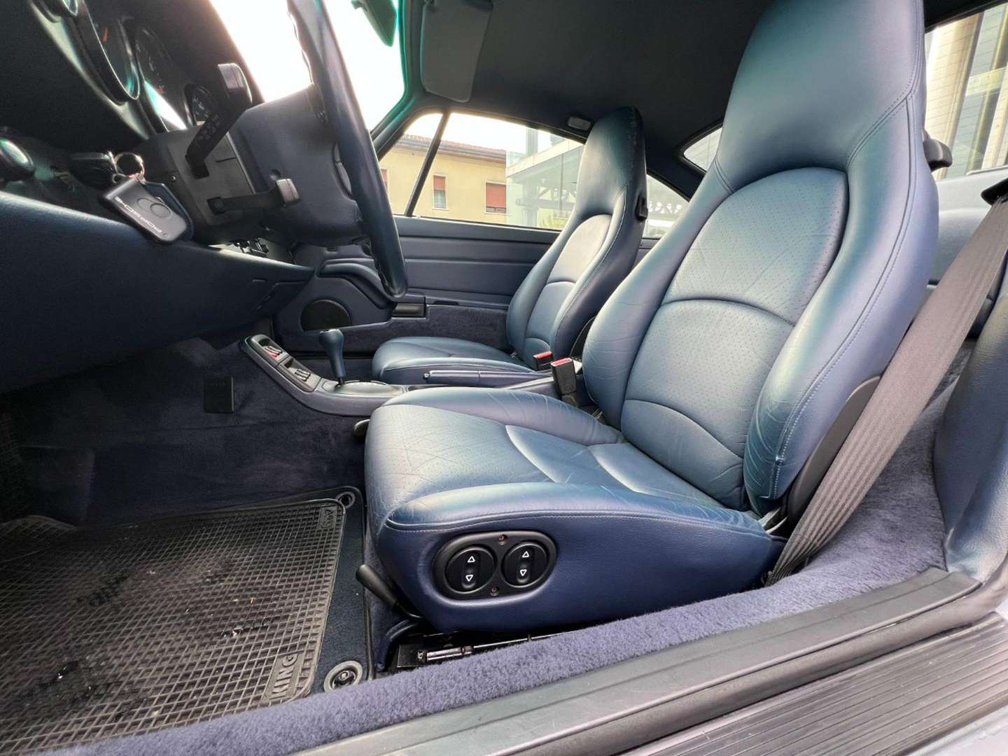 Porsche 930 Carrera 4 Coupé - 1994 - Joinsteer - #25