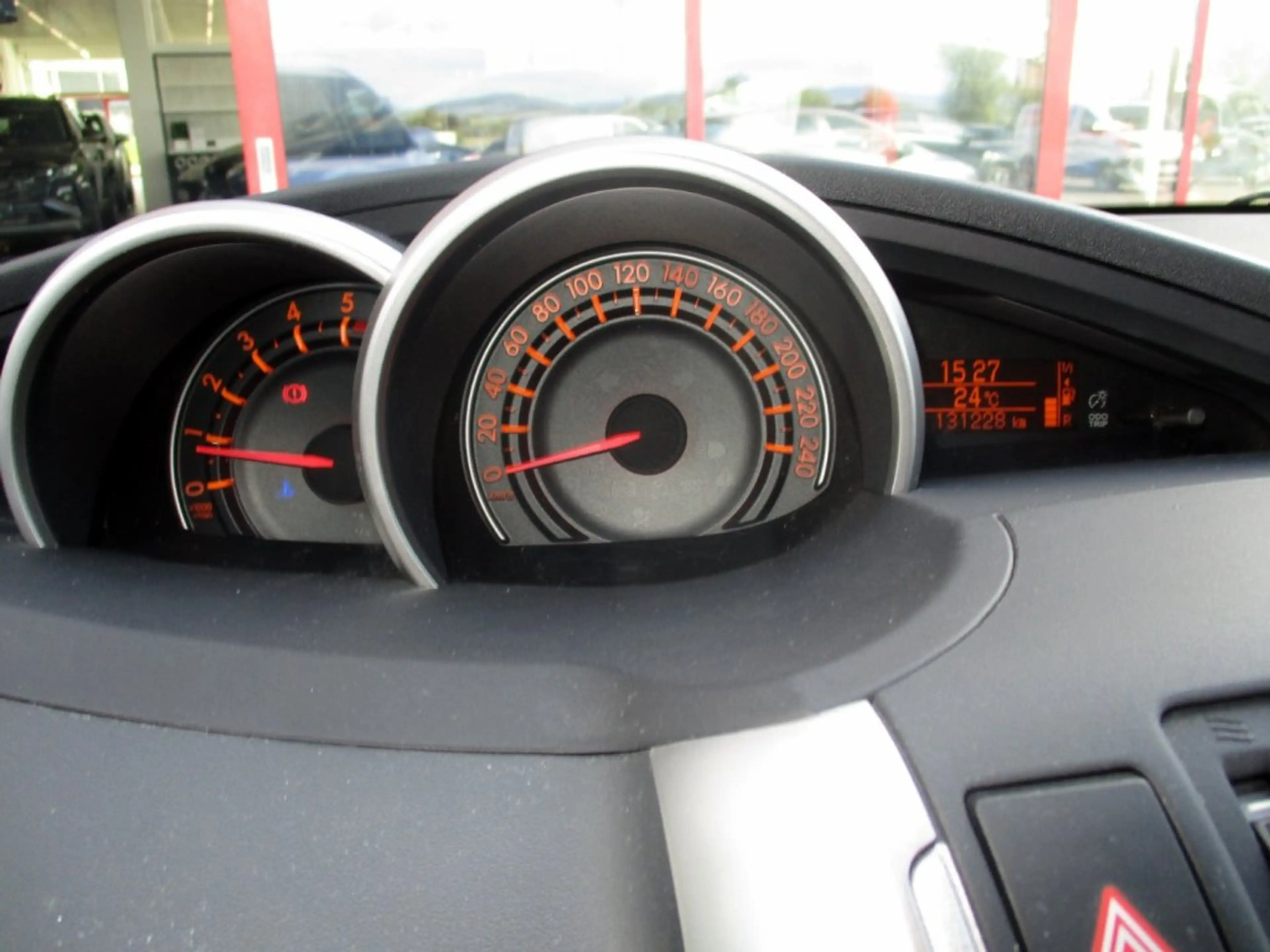Toyota Verso 2,2 D-4D 180 D-CAT — photo 7