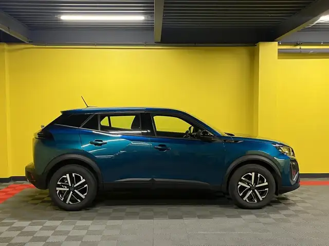 Peugeot 2008 view 4