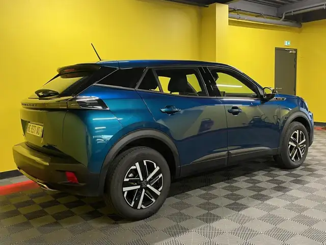 Peugeot 2008 view 7