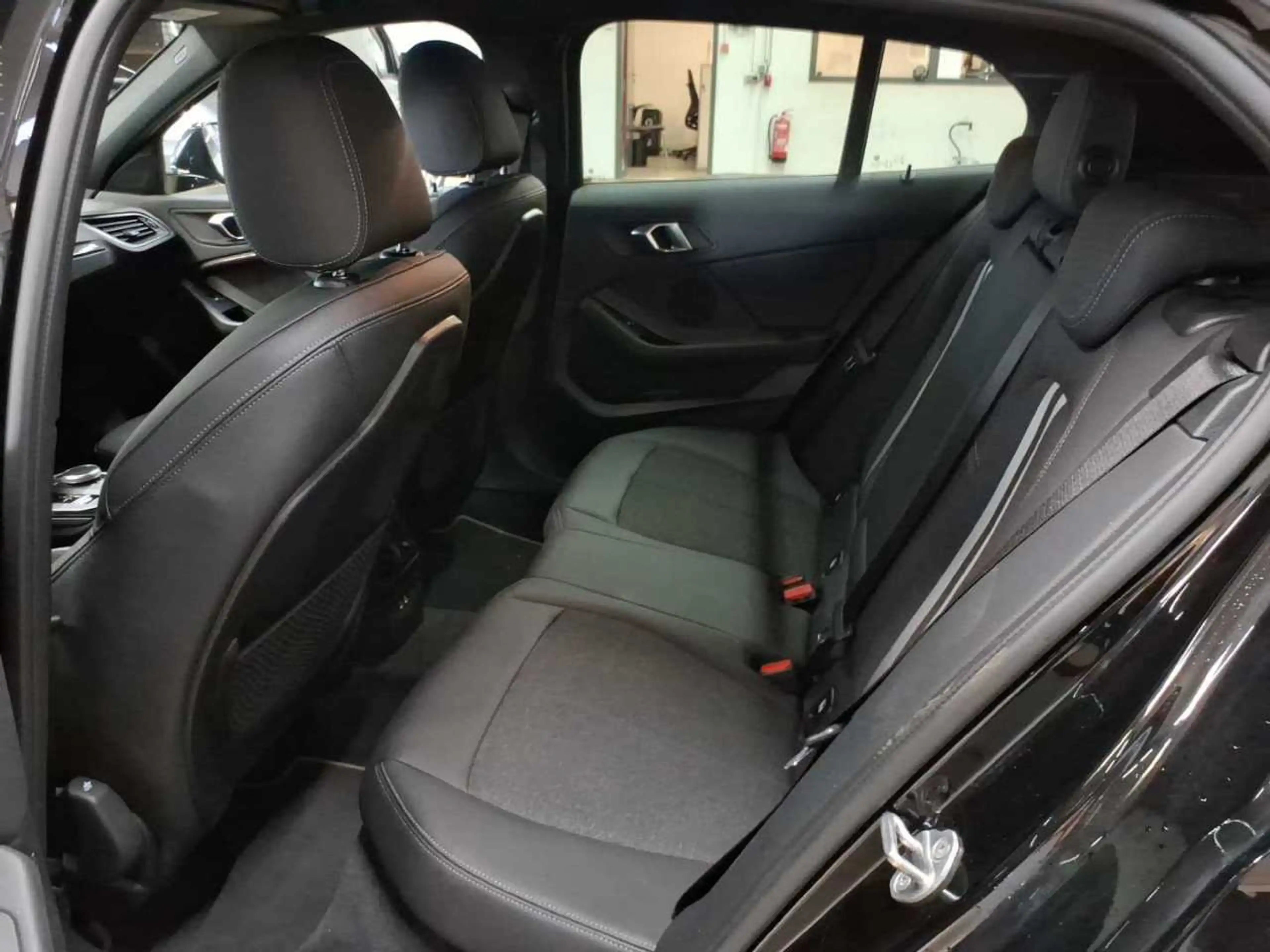 BMW 120 120d Aut. Sport Line Navi SHZ LED — photo 13