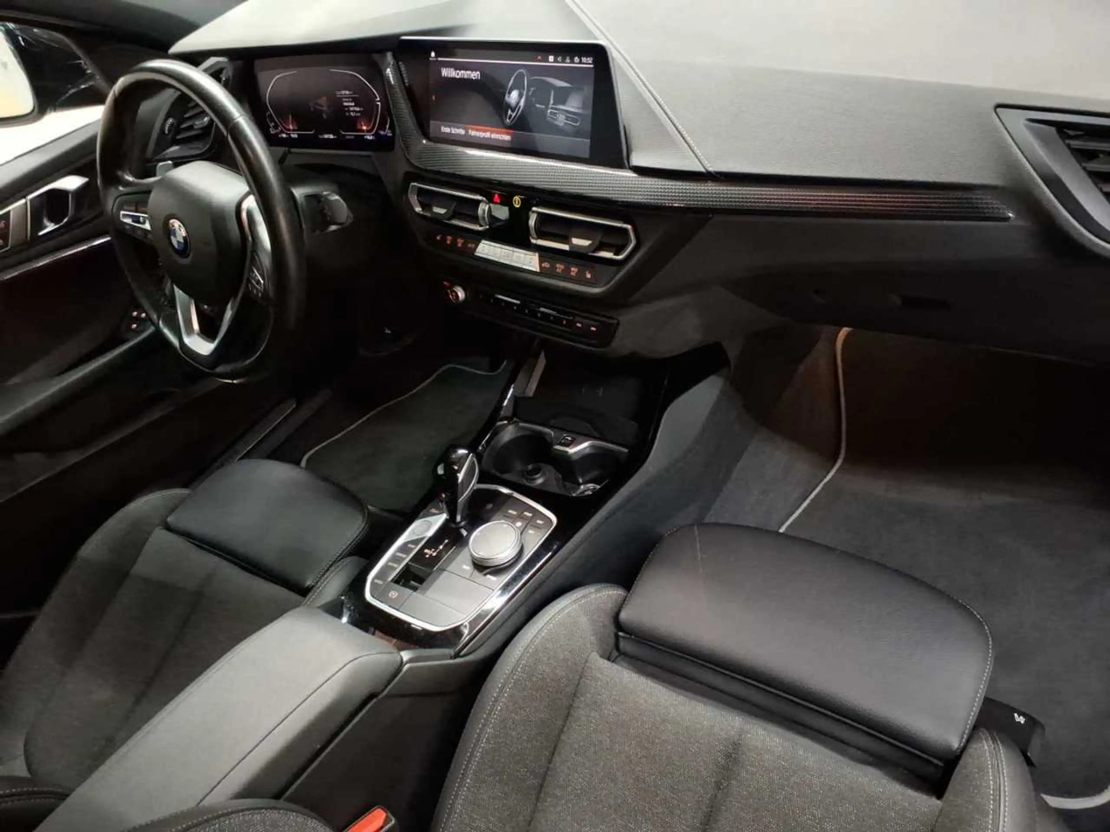 BMW 120 120d Aut. Sport Line Navi SHZ LED — photo 9