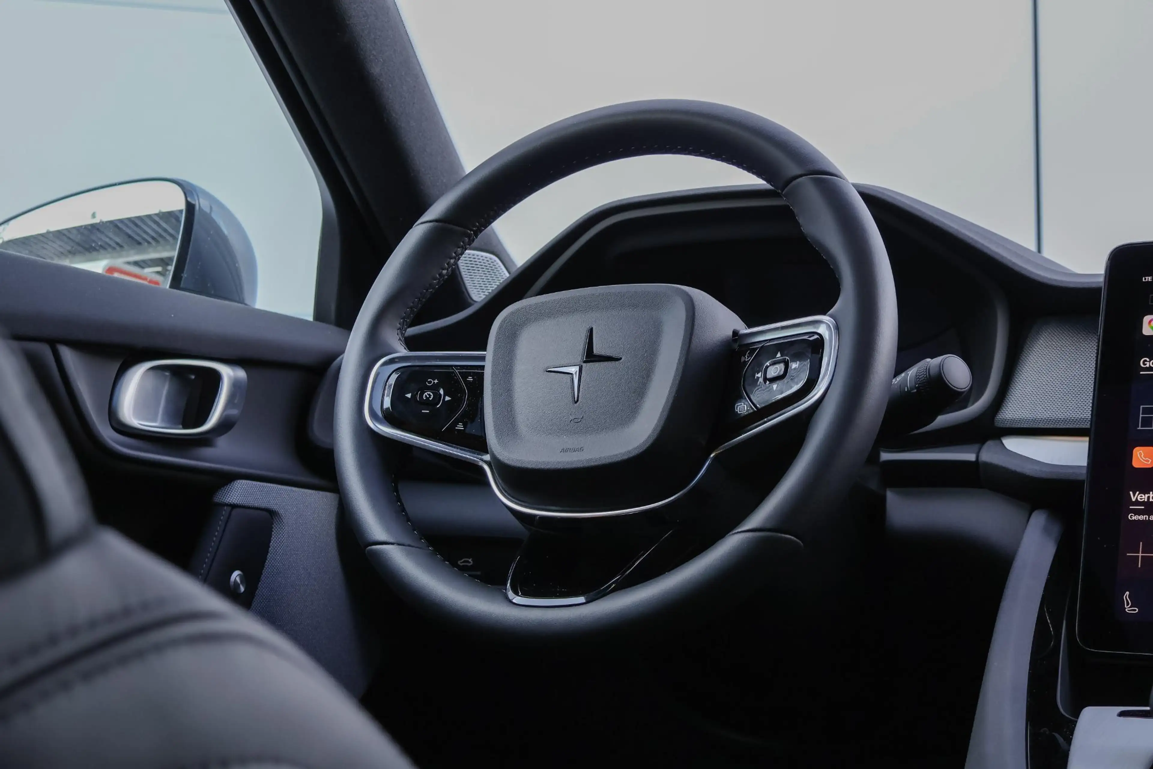 Polestar 2 Long Range Dual Motor Performance Prime 82 kWh | B — photo 9