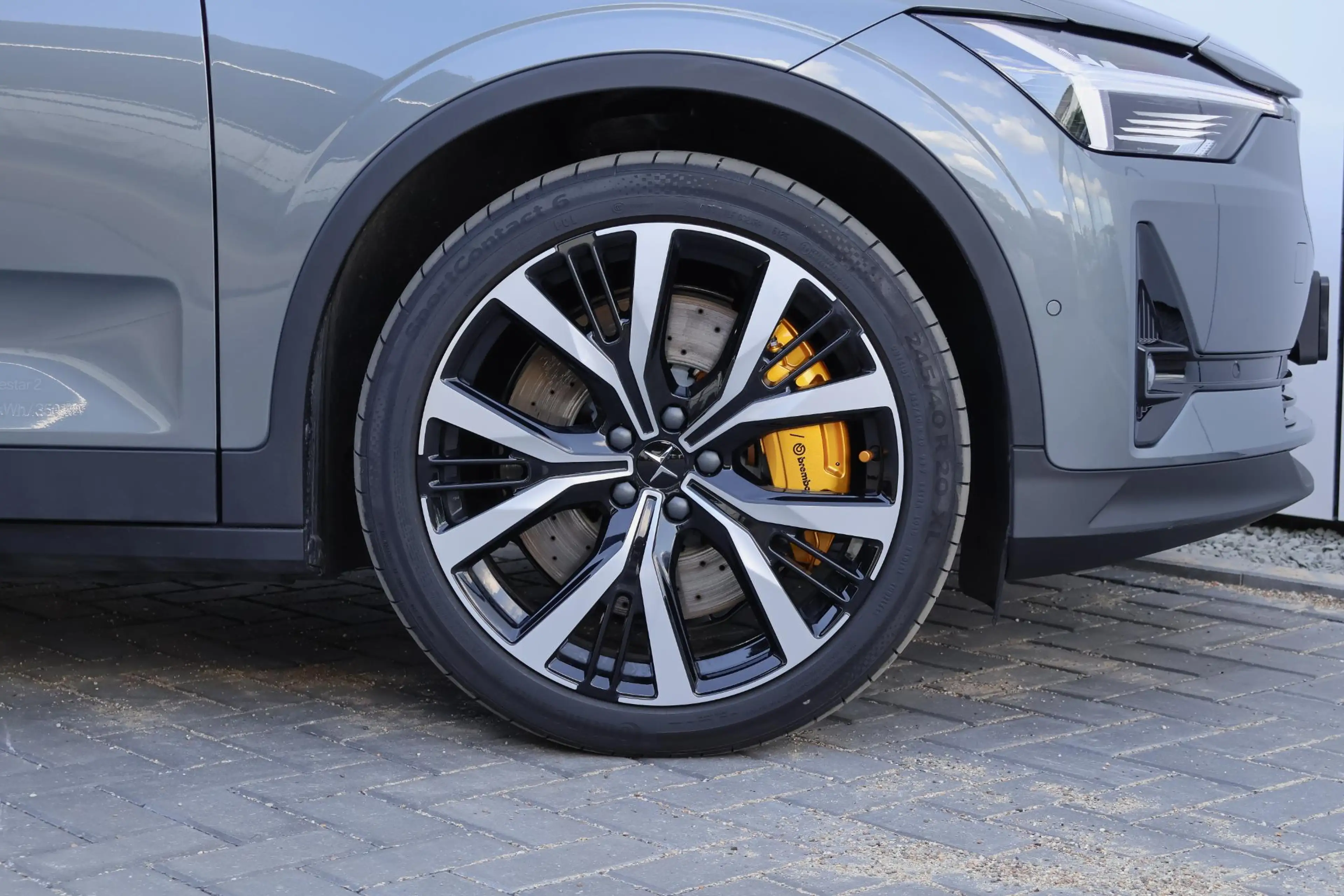 Polestar 2 Long Range Dual Motor Performance Prime 82 kWh | B — photo 11