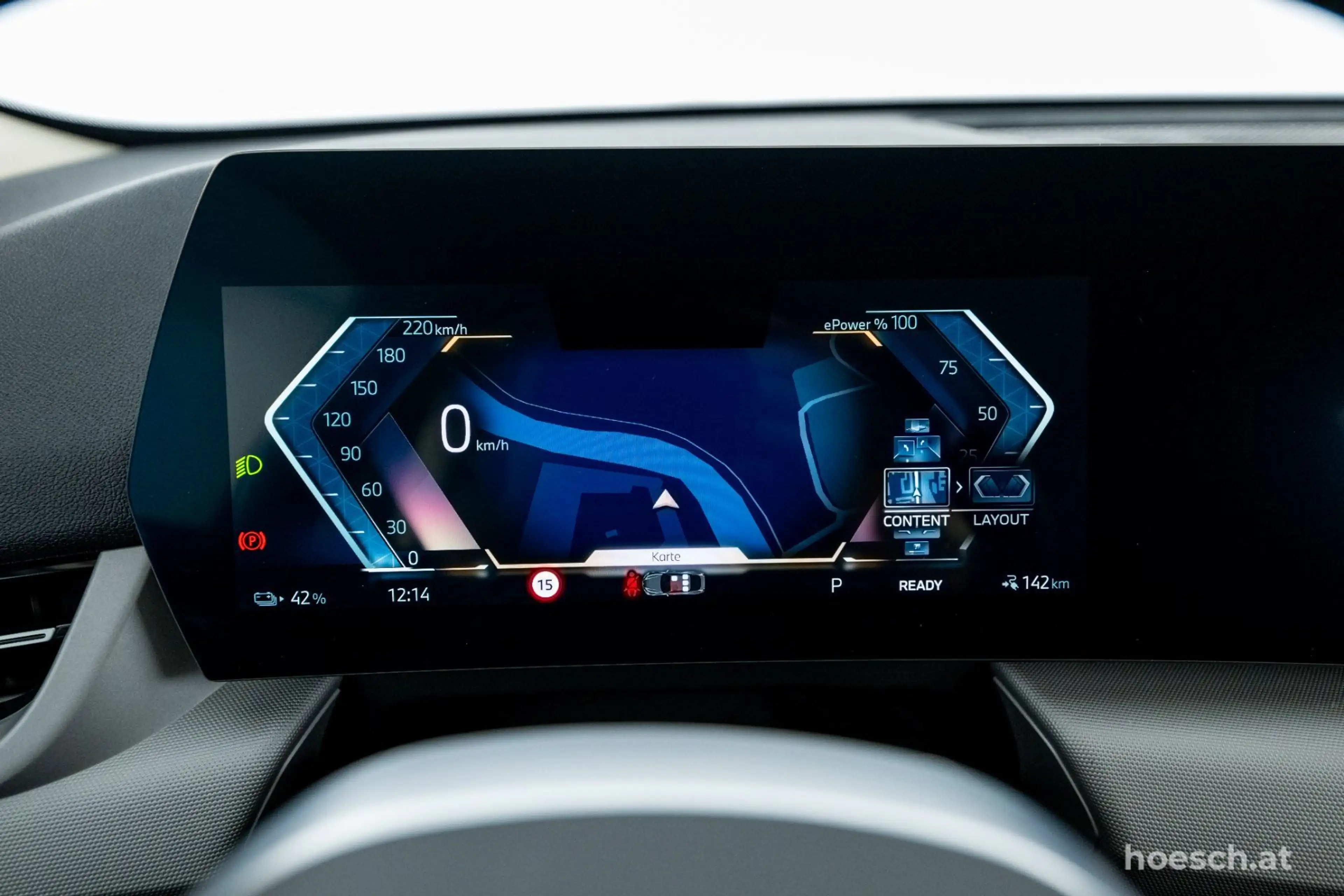 BMW iX2 xDrive30 M FAHRWERK LIVE PLUS KAMERA CARPLAY — photo 11