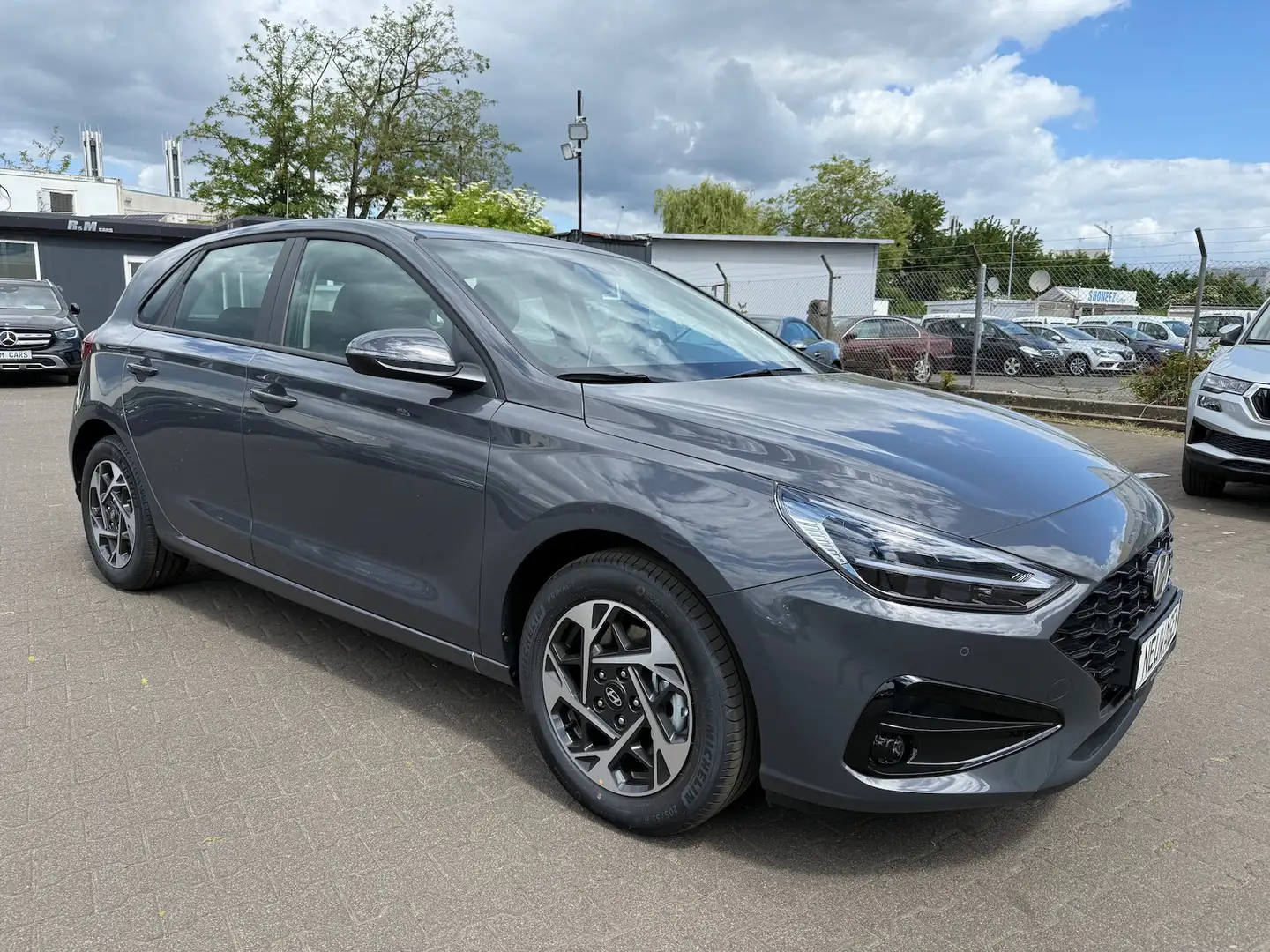 Hyundai i30 1.0 TGDI GoPlus Style/Navi/Kamera Grau - 2