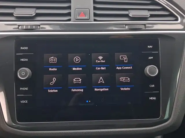 Volkswagen Tiguan view 13