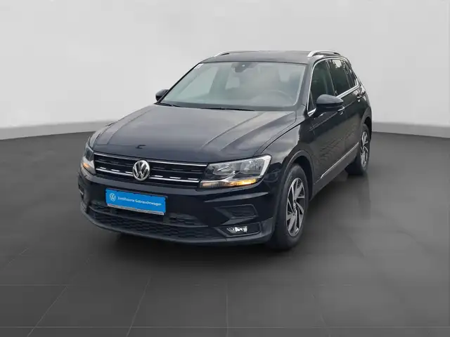 Volkswagen Tiguan view 2