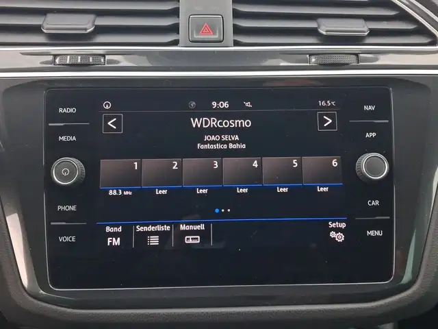 Volkswagen Tiguan view 14
