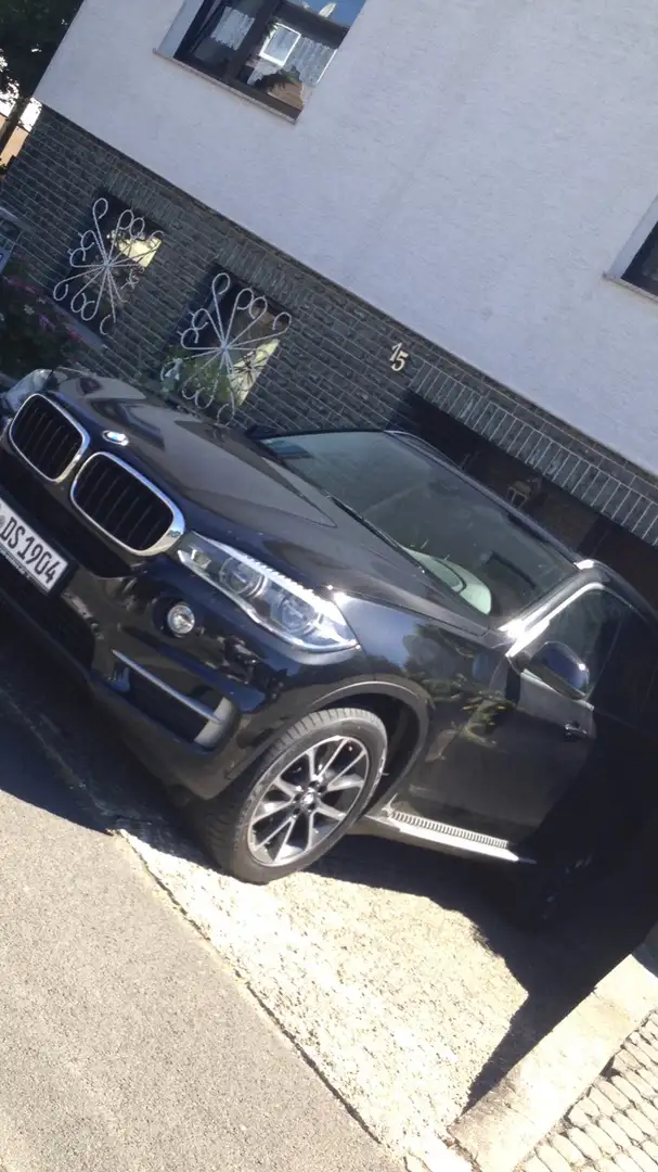 BMW X5 xDrive40d Edition Exclusive Schwarz - 1