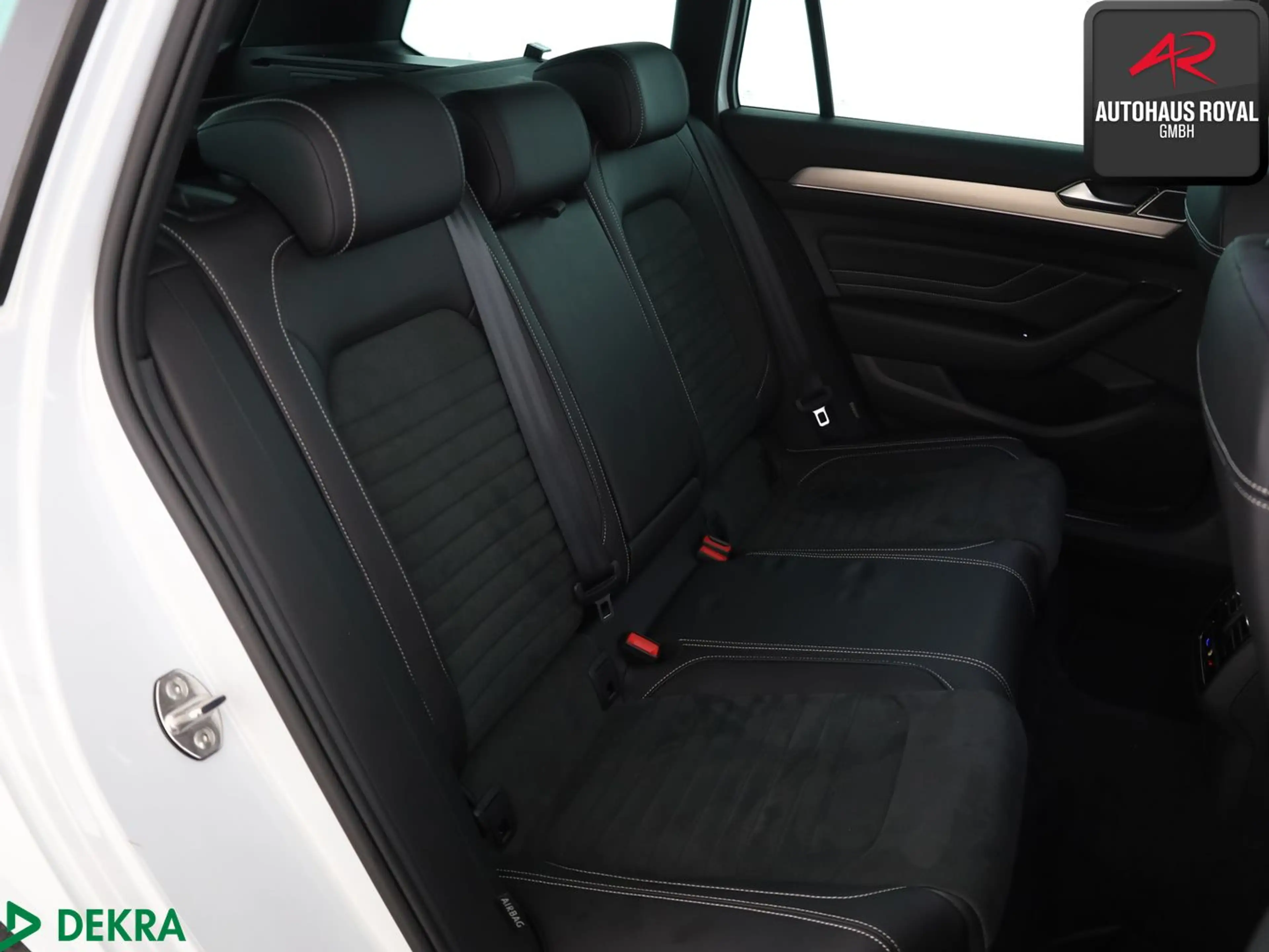 Volkswagen Passat Variant 2.0 TDI IQ-LIGHT,360°,ACC,MASSAGE — photo 12