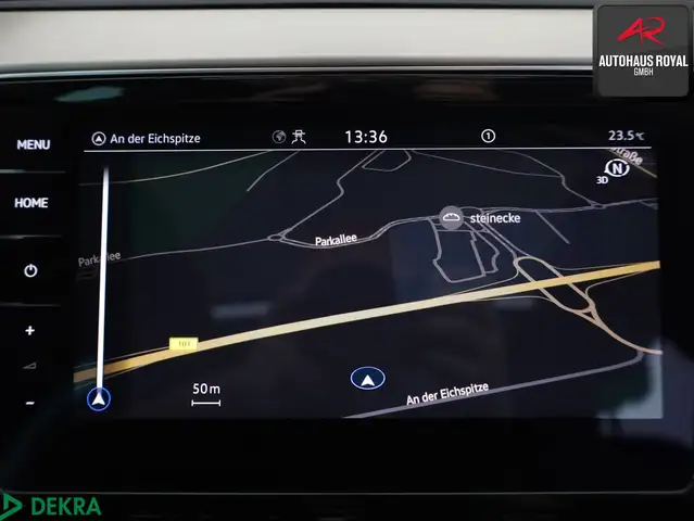 Volkswagen Passat view 14