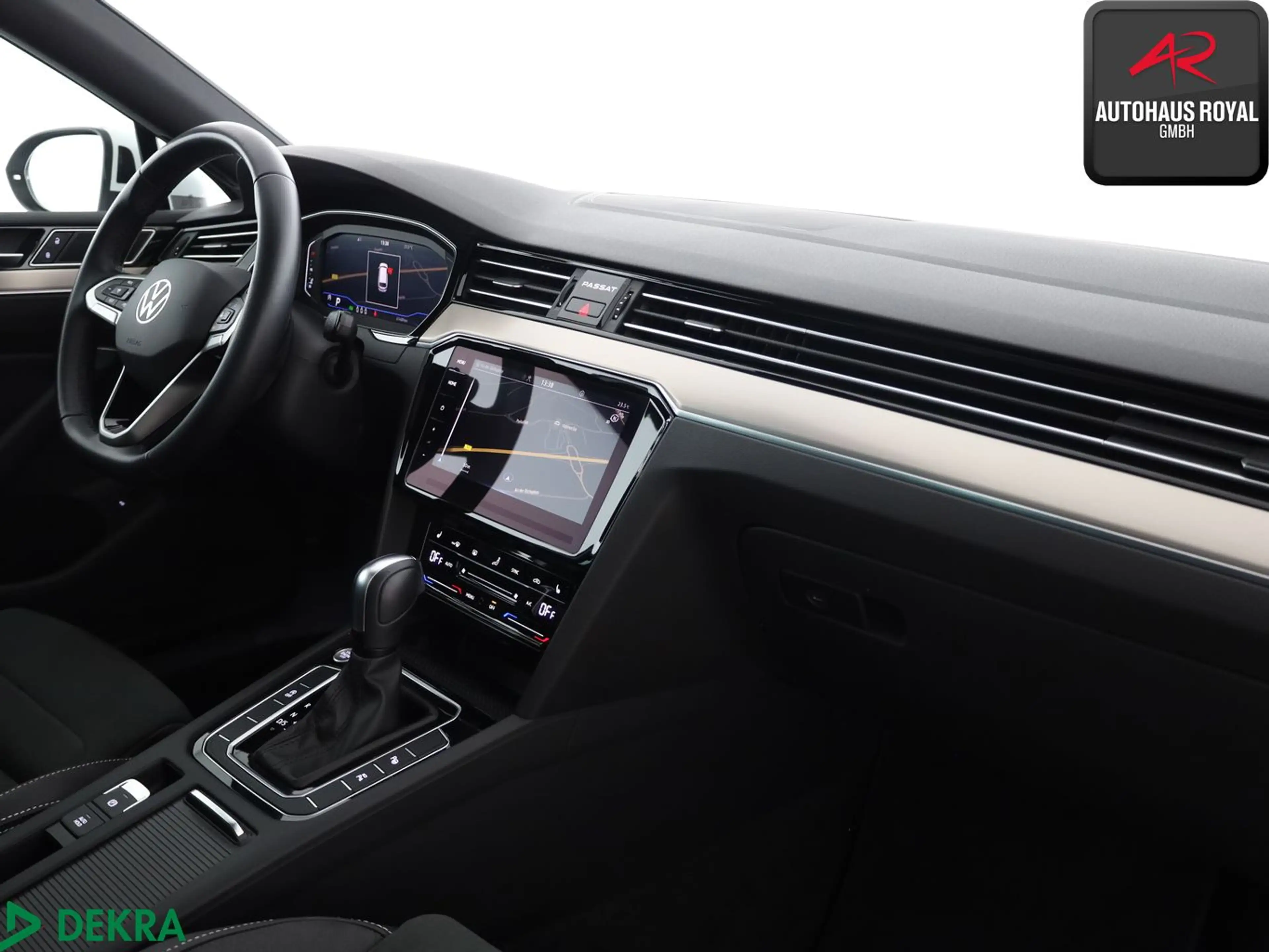 Volkswagen Passat Variant 2.0 TDI IQ-LIGHT,360°,ACC,MASSAGE — photo 11