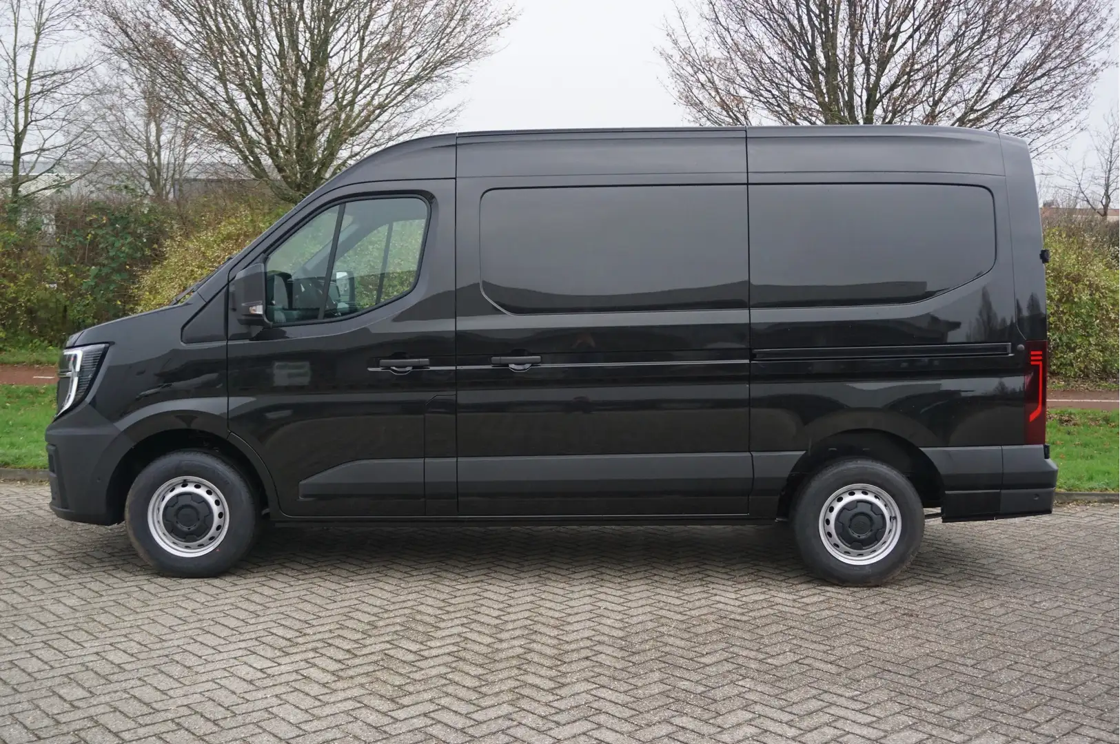 Renault Master T35 170PK L2H2 BPM VRIJ!! 10" R-Link Navi, Camera, Zwart - 2