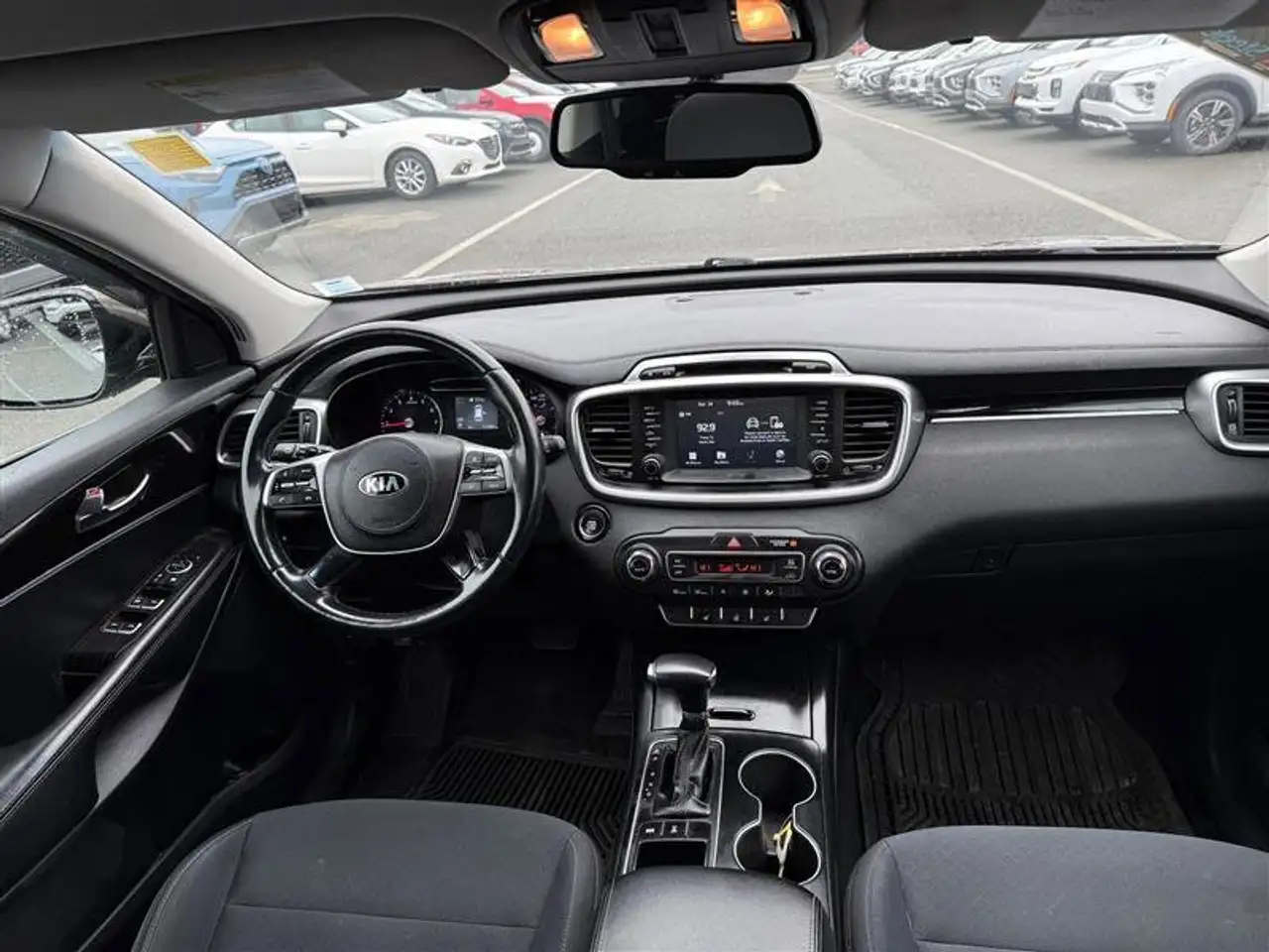 Kia Sorento снимка Kia Sorento