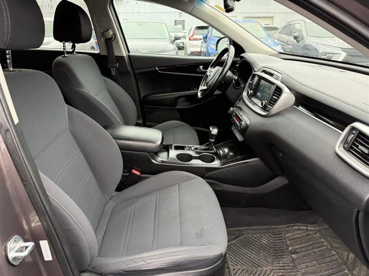 Kia Sorento снимка Kia Sorento