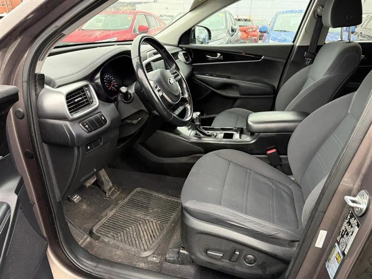 Kia Sorento снимка Kia Sorento