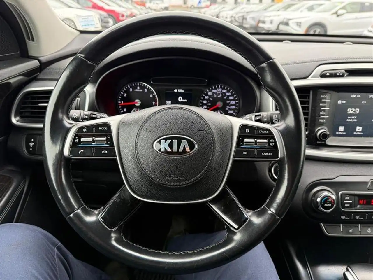 Kia Sorento снимка Kia Sorento