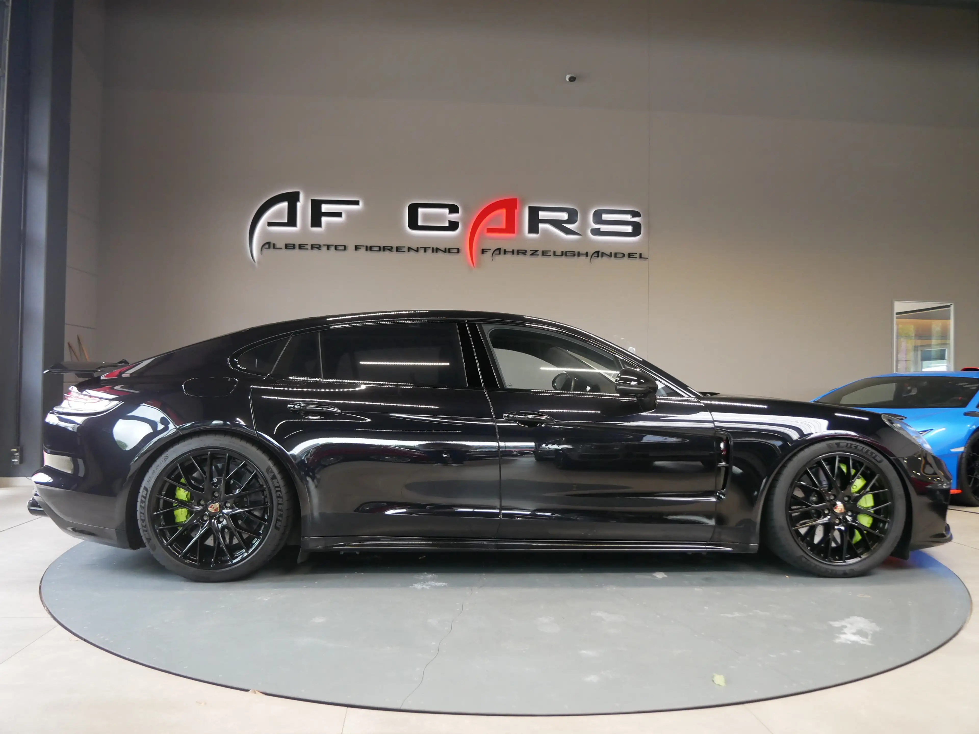 Porsche Panamera Turbo S E-Hybrid Executive Lang Pano — photo 5