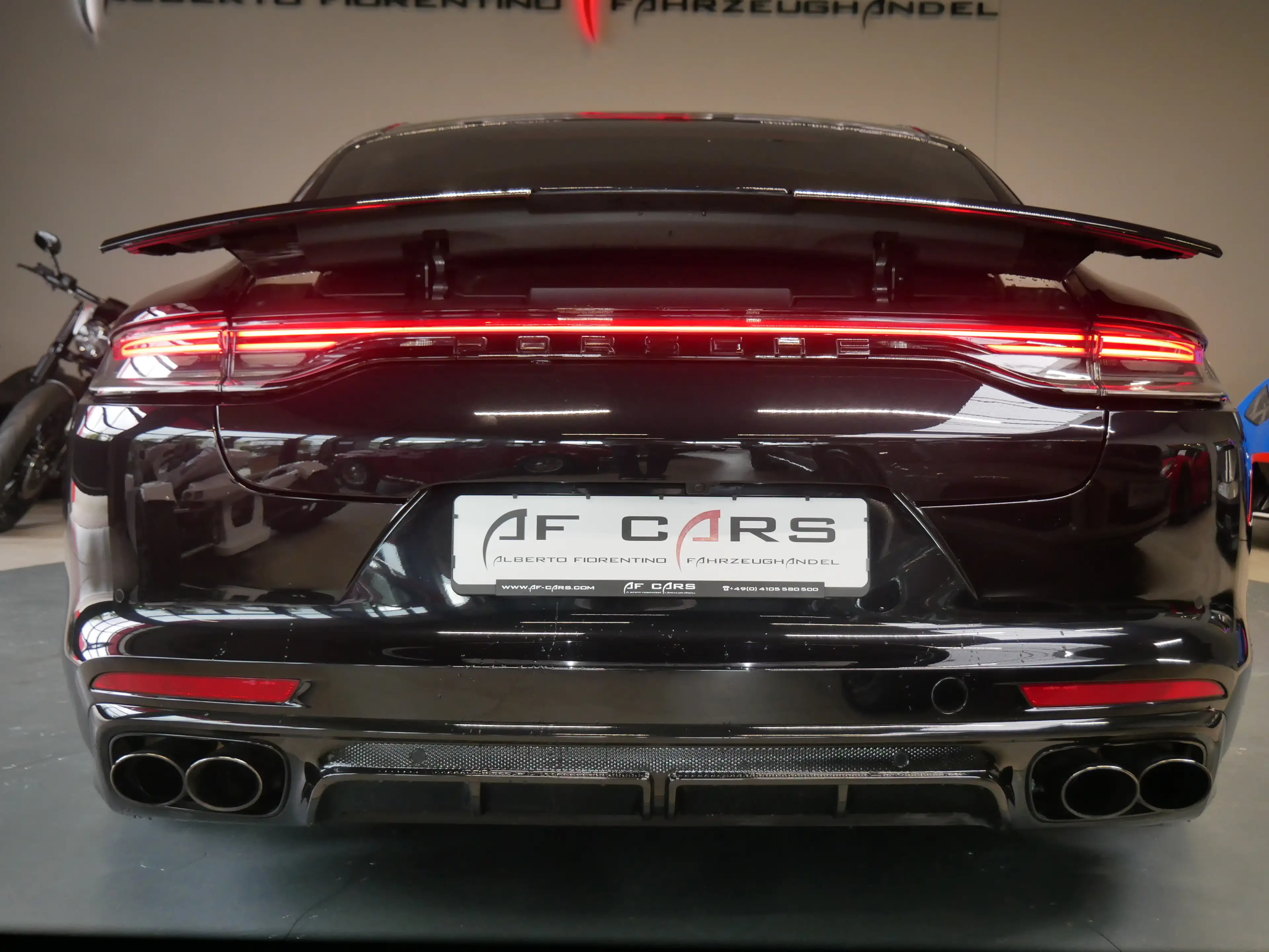 Porsche Panamera Turbo S E-Hybrid Executive Lang Pano — photo 7