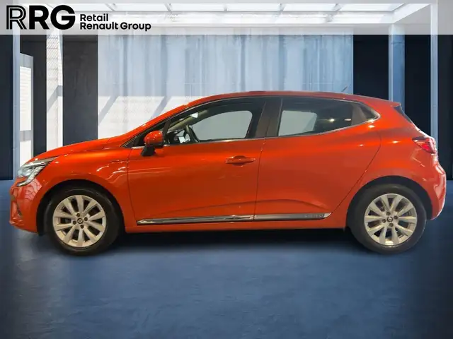 Renault Clio view 2