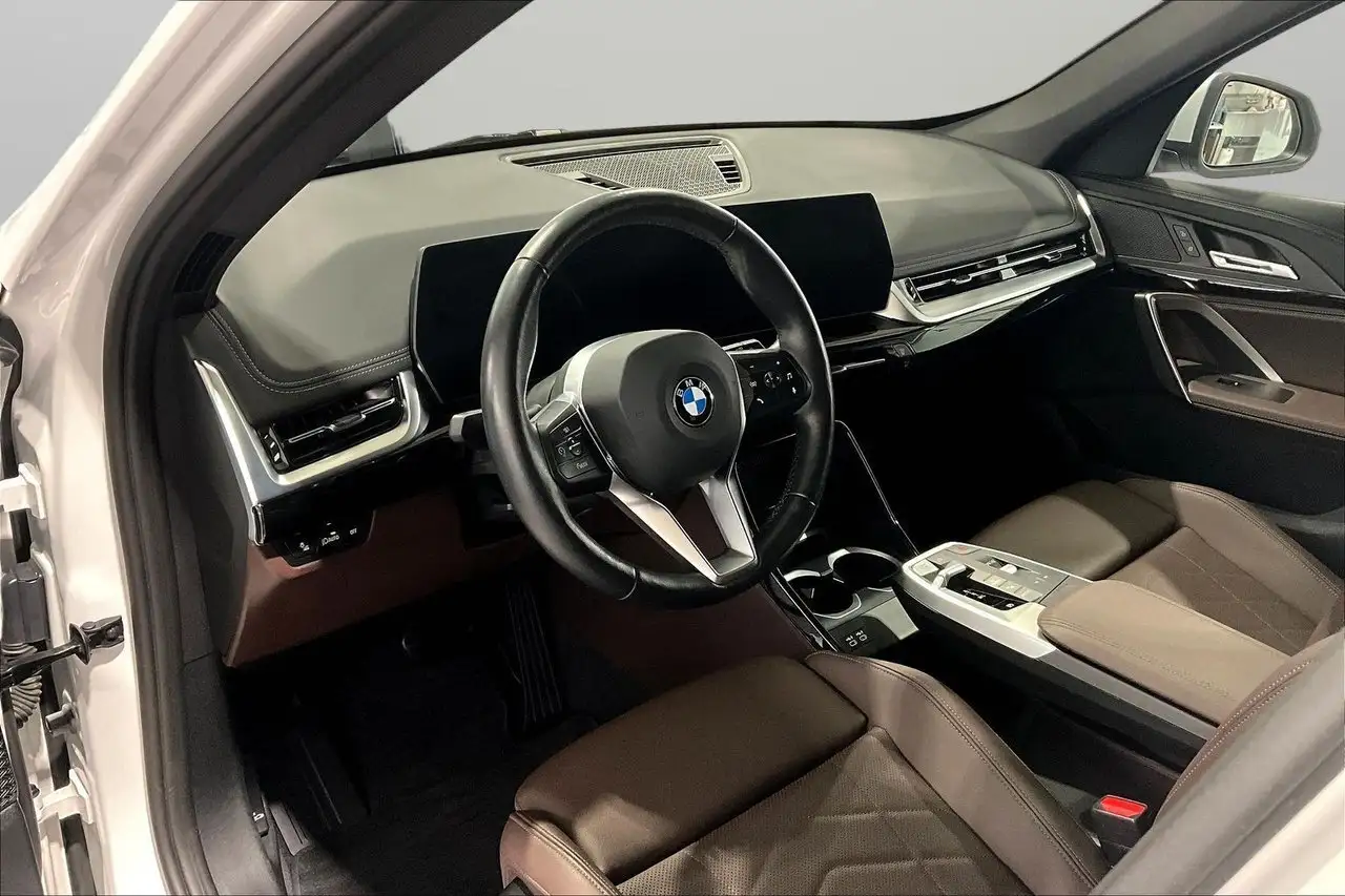 BMW X1 снимка BMW X1