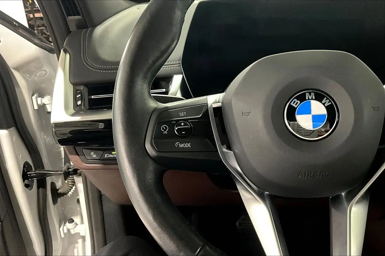 BMW X1 снимка BMW X1