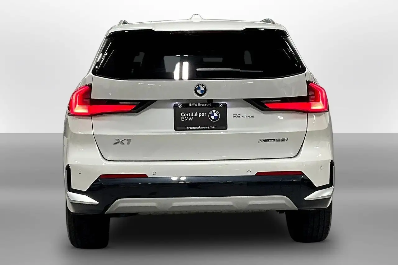 BMW X1 снимка BMW X1