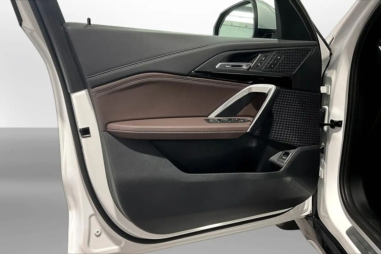 BMW X1 снимка BMW X1