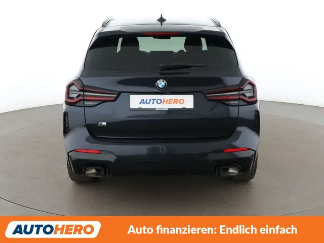 BMW X3 view 5