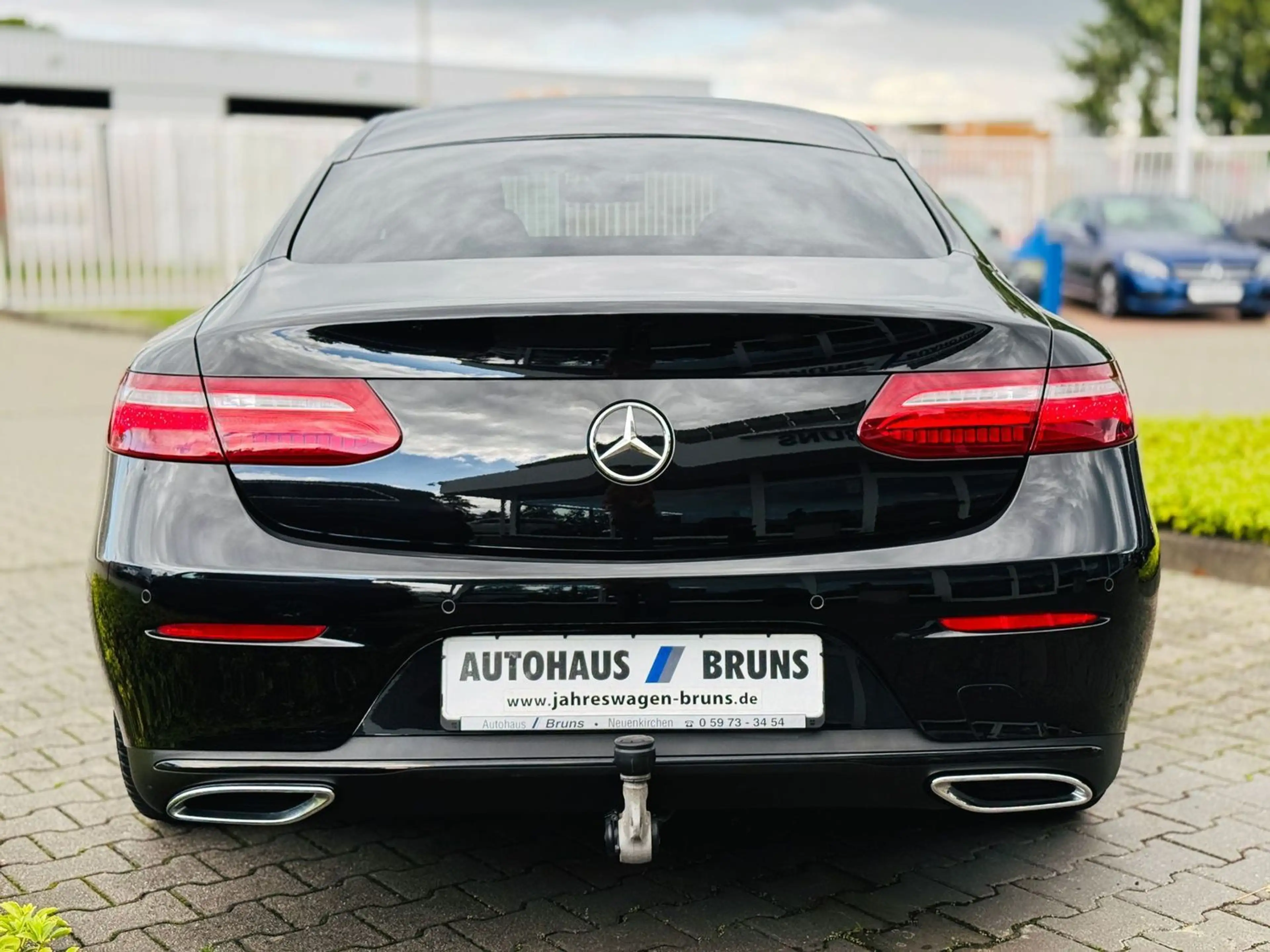 Mercedes-Benz E 200 Coupé AVANTGARDE, AHK schw., RFK, Totw., LED, PTS, — photo 5