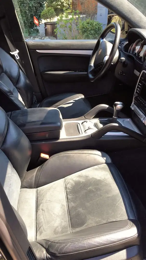 Porsche Cayenne Cayenne Tiptronic S GTS Schwarz - 2