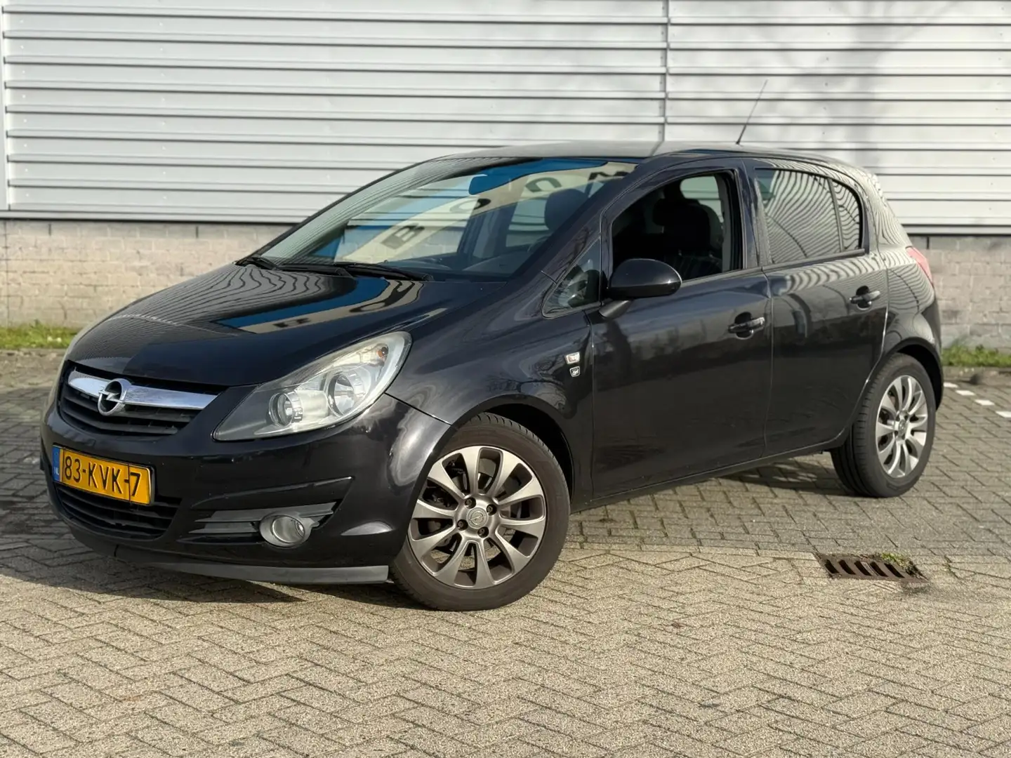 Opel Corsa 1.4-16V '111' Edition (INRUILKOOPJE) Noir - 1