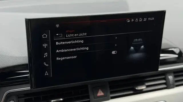 Audi A4 Avant view 11