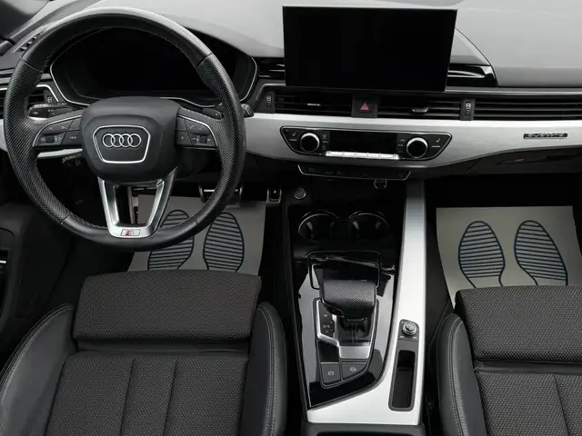 Audi A4 Avant view 7