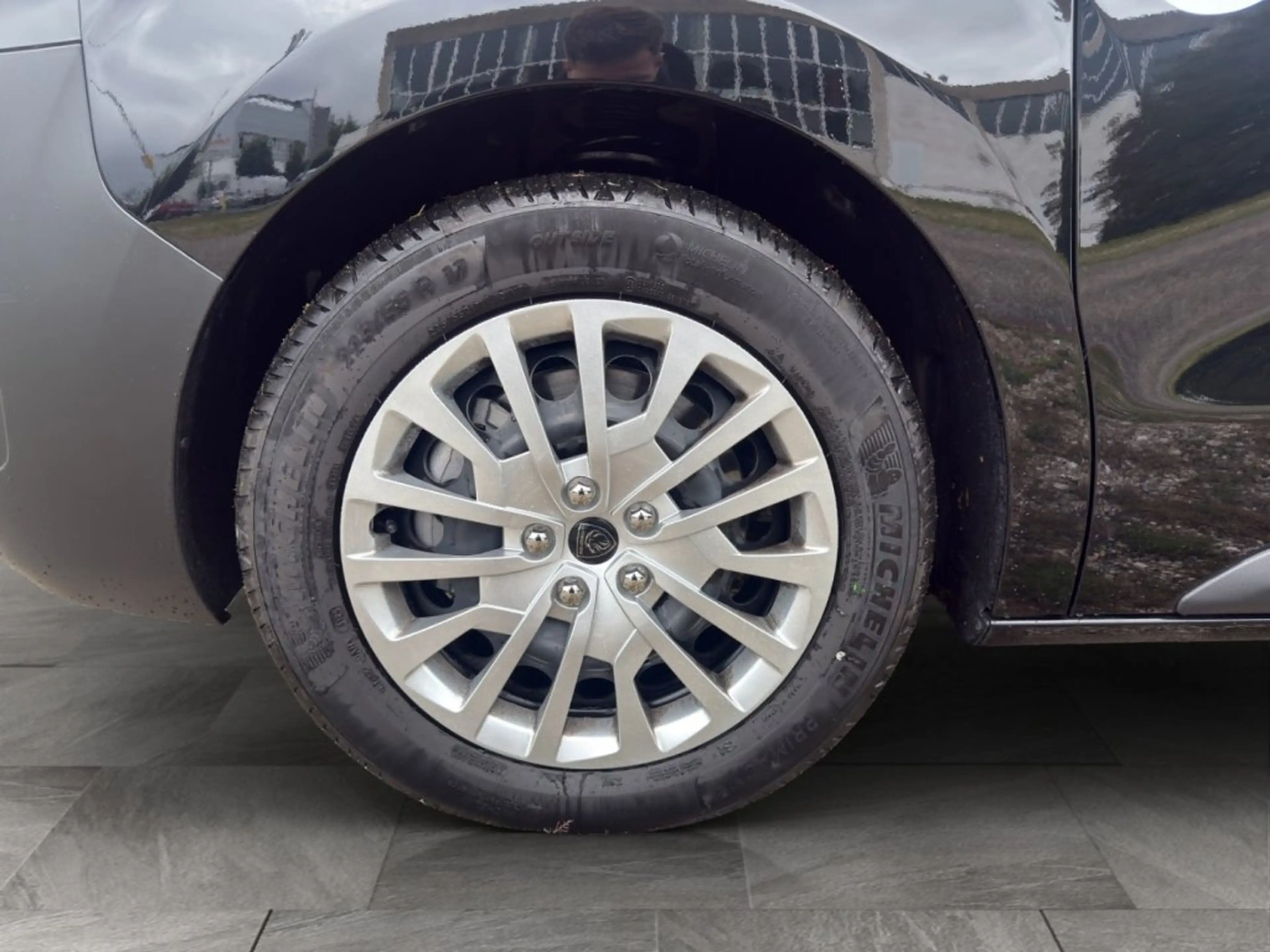 Peugeot Expert KOMBI L3 BHDI 180 EAT8 9Sitzer — photo 6