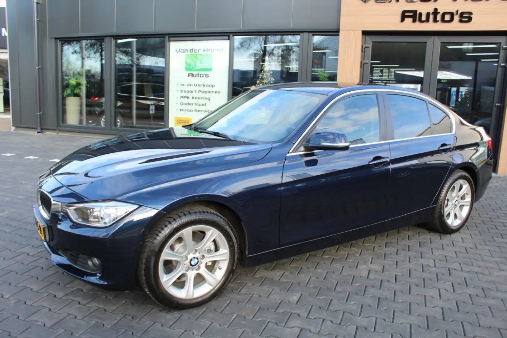 BMW 328 3-serie 328i Executive Blauw - 2