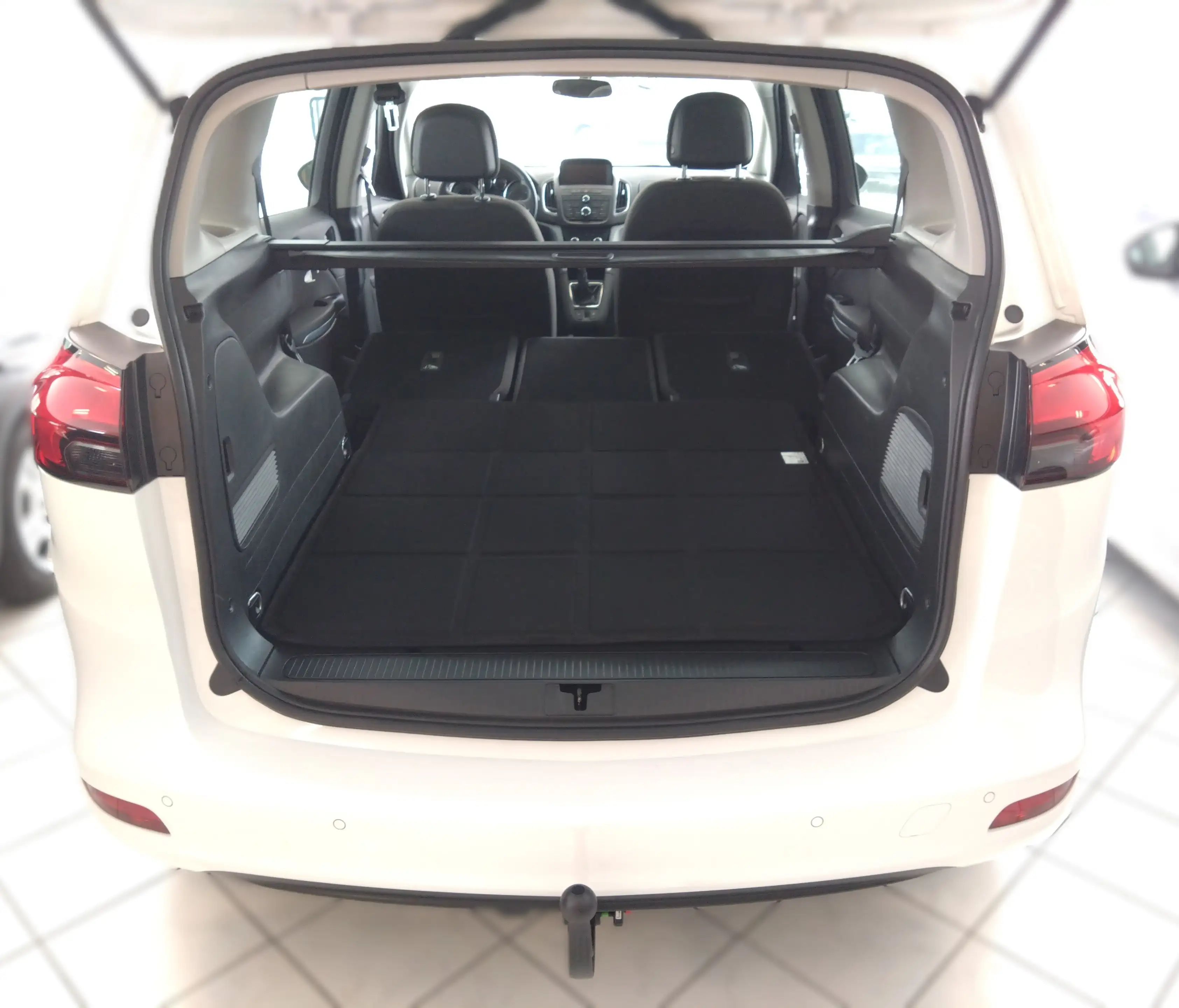 Opel Zafira Tourer Zafira Tourer 1.4Turbo Edition Anhängerkupplung — photo 14
