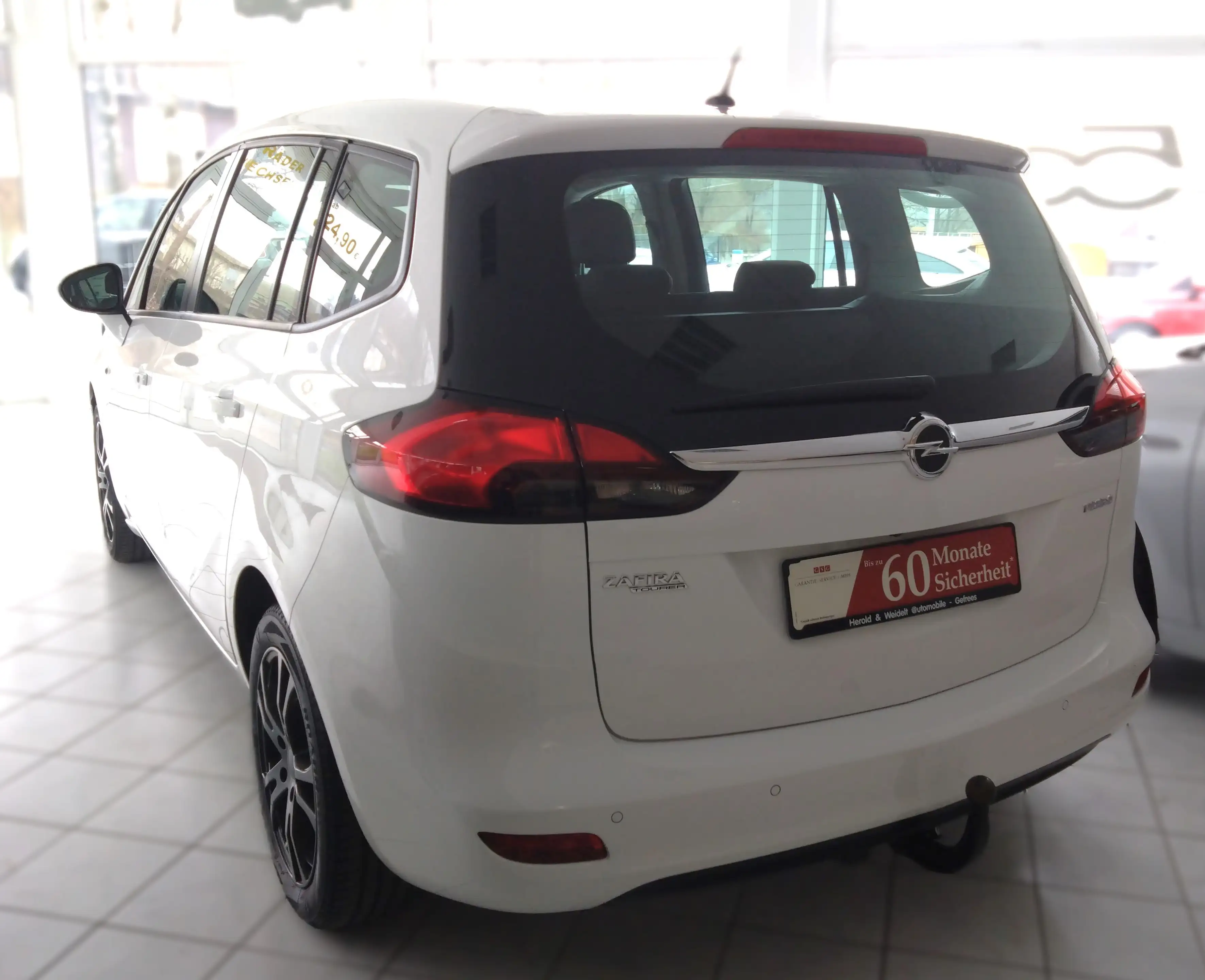 Opel Zafira Tourer Zafira Tourer 1.4Turbo Edition Anhängerkupplung — photo 2