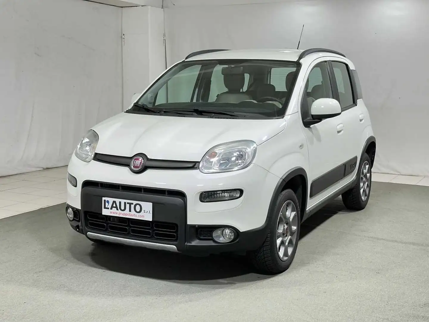 Fiat Panda 1.3 MJT 95 CV S&S 4x4 Blanco - 1