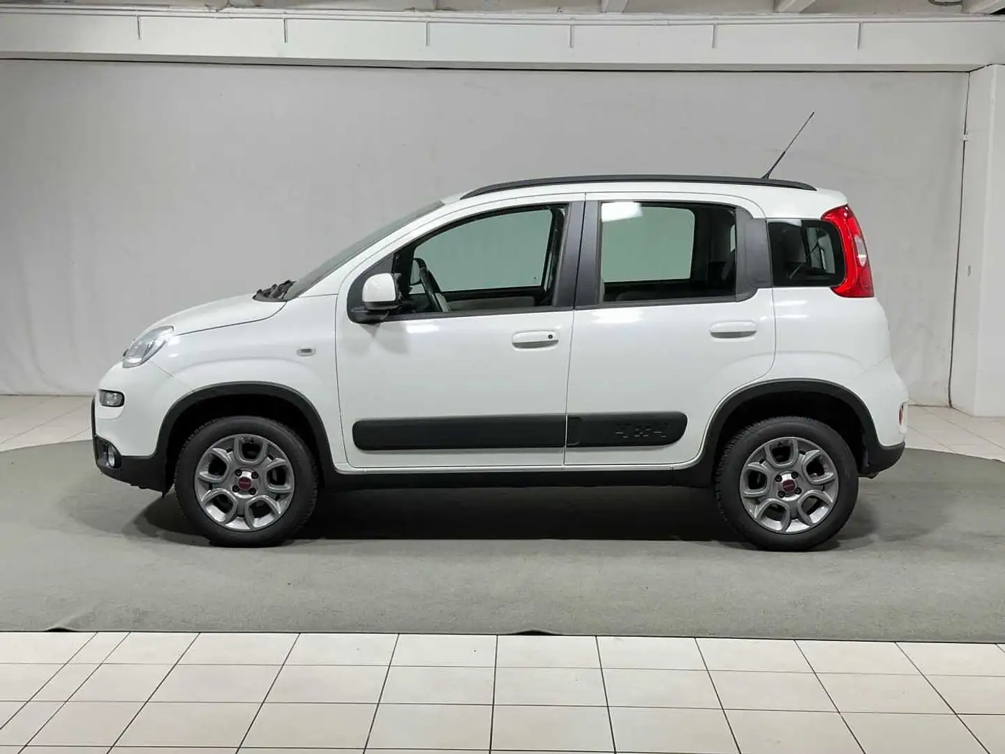 Fiat Panda 1.3 MJT 95 CV S&S 4x4 Blanco - 2