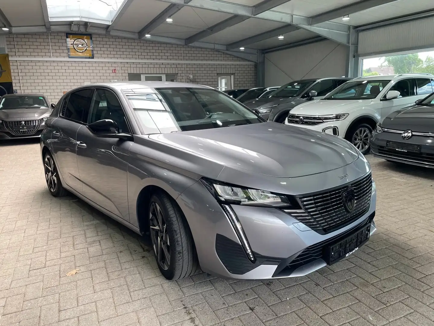 Peugeot 308 1.2 PureTech Allure LED ACC SHZ RFK PDC Gris - 2