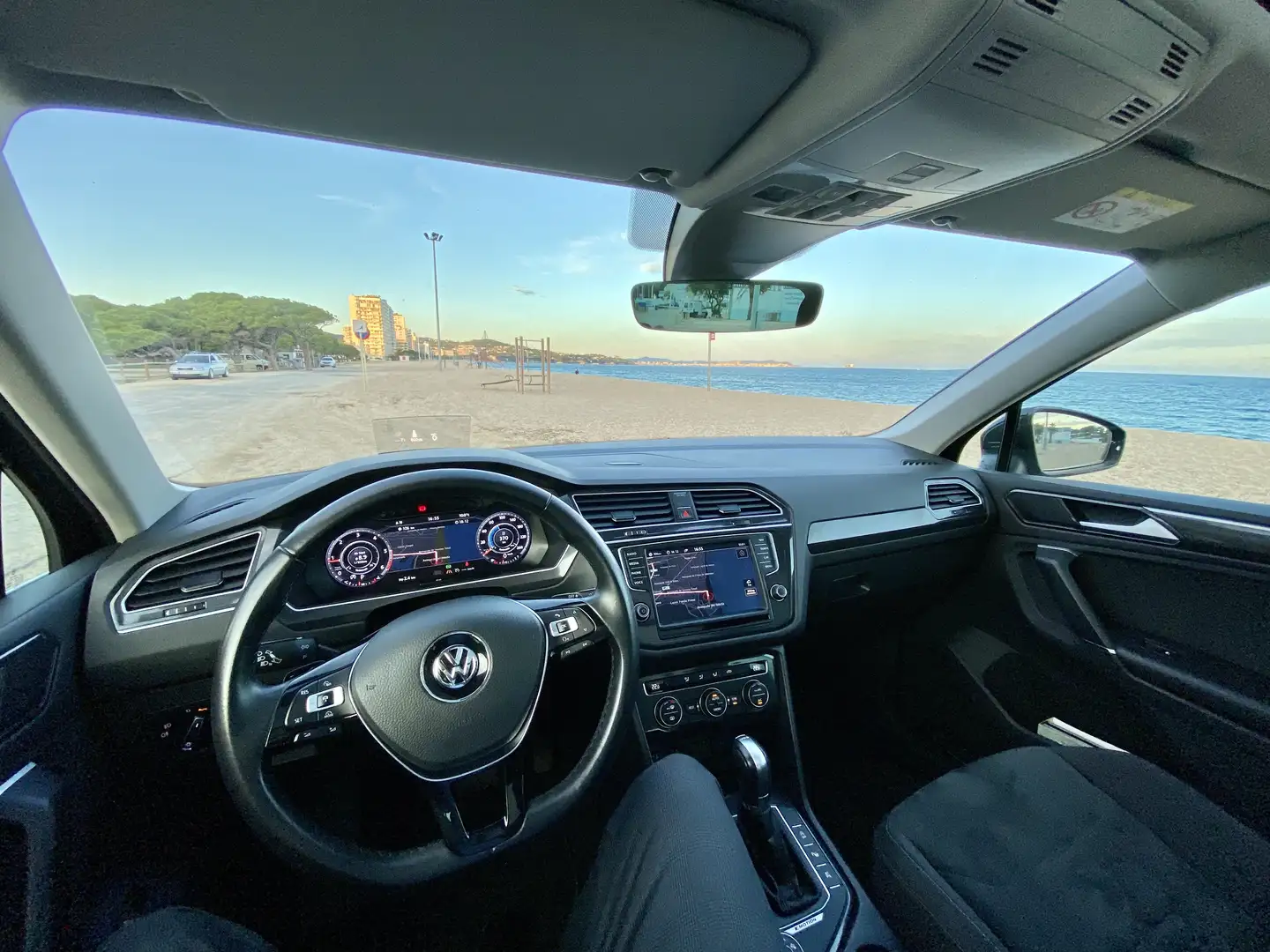 Volkswagen Tiguan Highline BMT/Start-Stopp 4Motion Negro - 2