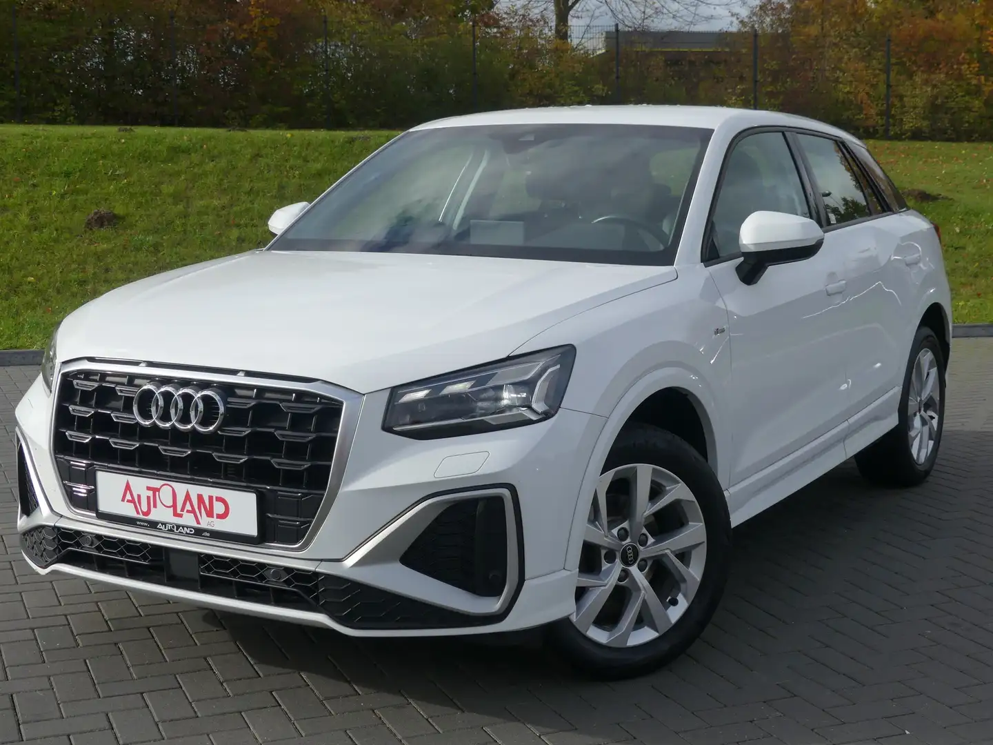 Audi Q2 35 1.5 TFSI S line LED Navi Virtual Cockpit Weiß - 2