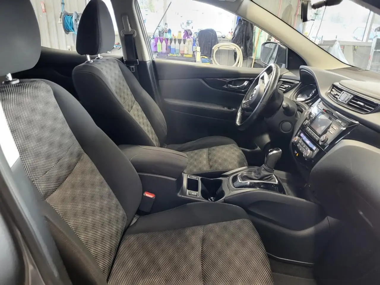 Nissan Qashqai photo Nissan Qashqai