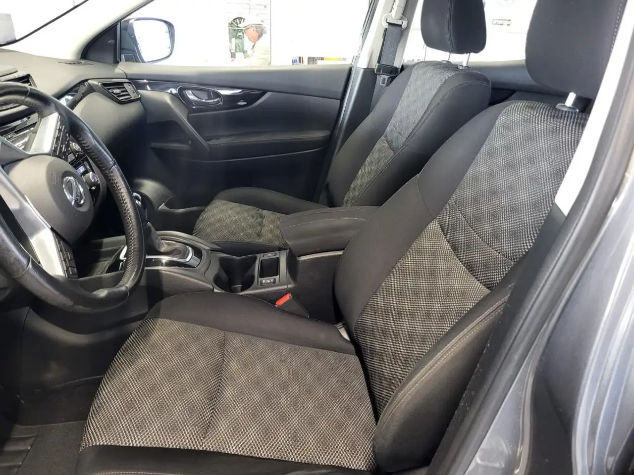 Nissan Qashqai photo Nissan Qashqai