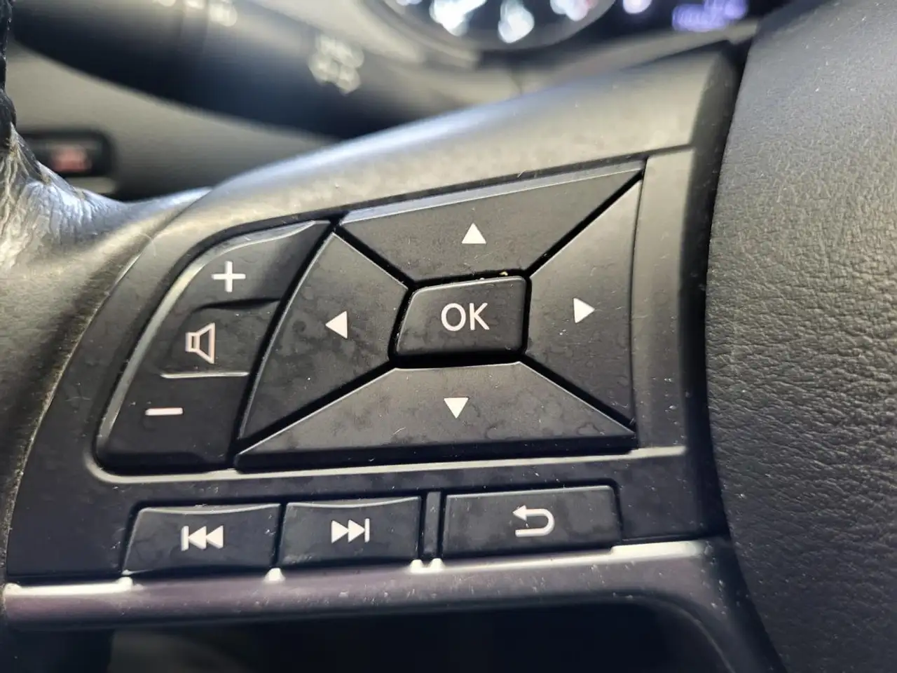Nissan Qashqai photo Nissan Qashqai