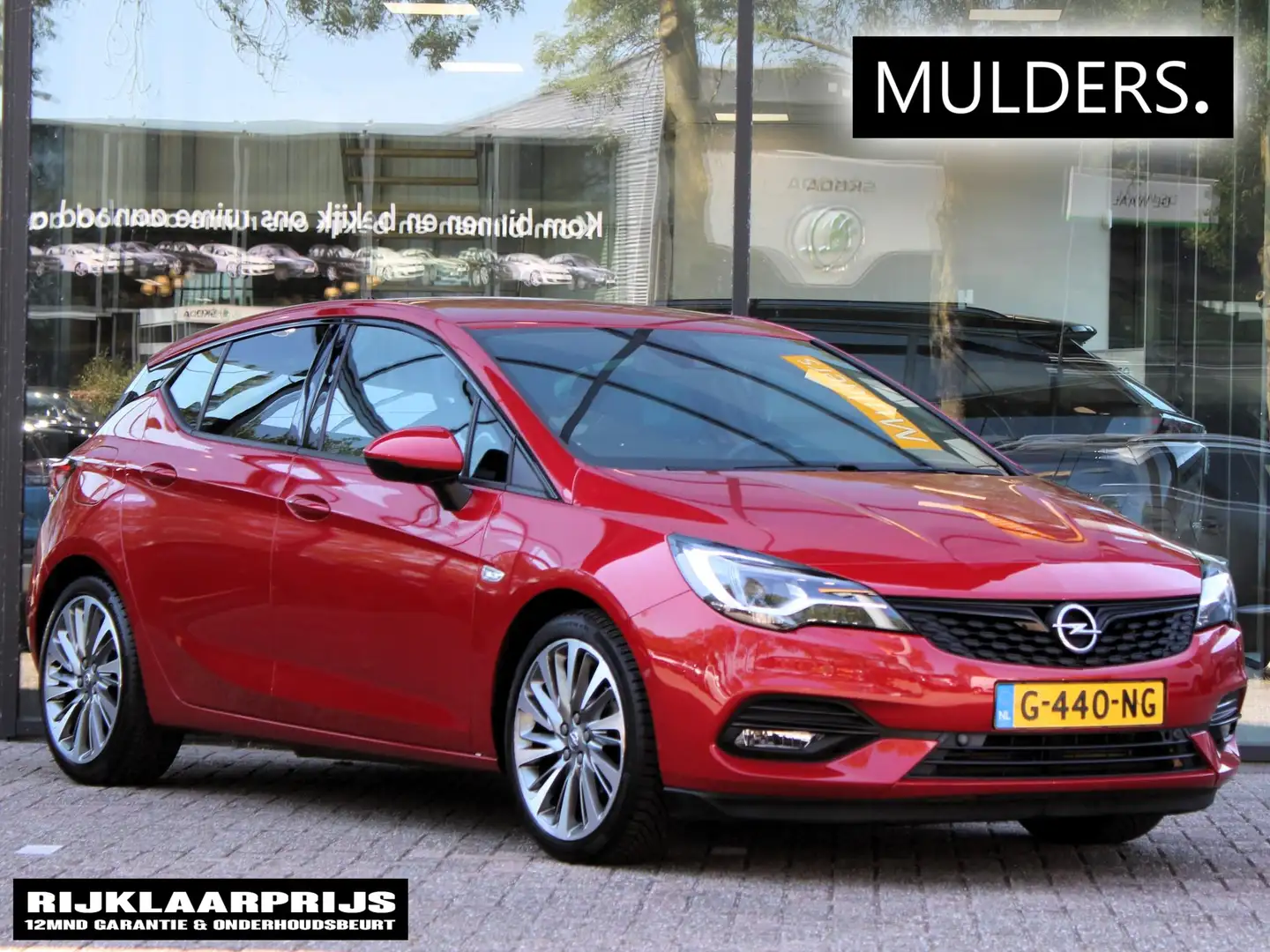 Opel Astra 1.2 Launch Elegance | Navi / Leder / Camera Rood - 1